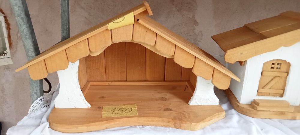 Vând Iesle confecționate manual