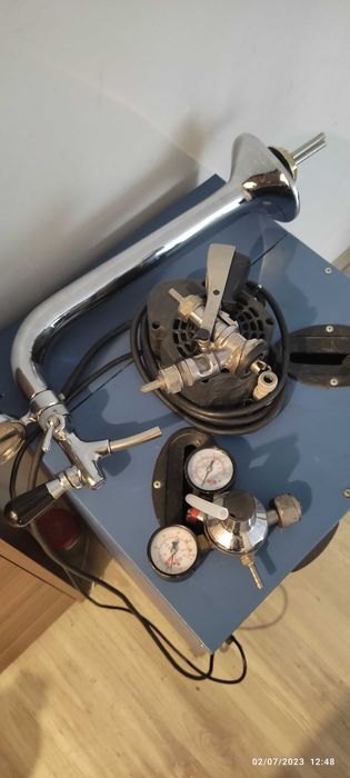 Апарат, машина, охладител за наливна бира