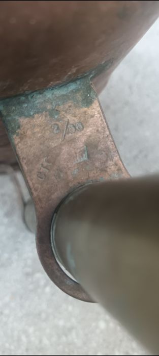 Pompa veche din alama