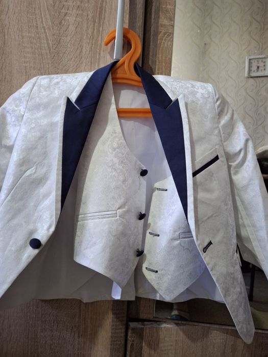 Рубашка и жилетки в садик