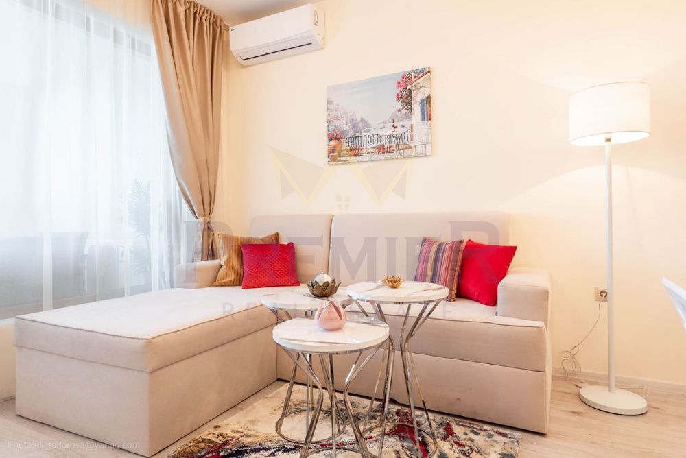 Дава се под наем Тристаен апартамент в Варна, Аспарухово - 100 кв.м за 900 € - Снимка #2