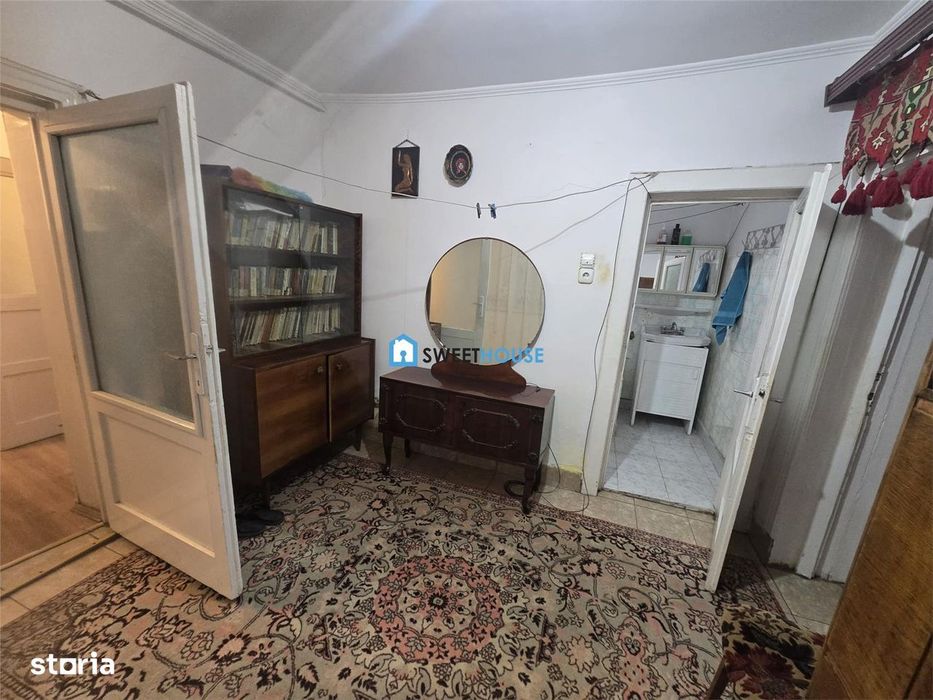 Casa de vanzare+ Spatiu comercial cartier Galati