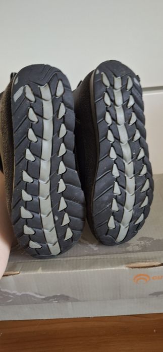 Демисезонные ботинки на липучках  31 размер