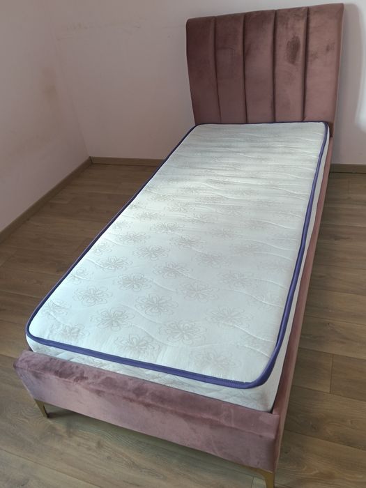 Vând  2 x Pat 1 persoana tapițat