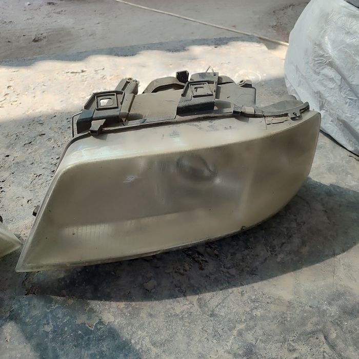 Фары Ауди а6 с5 полностью рабочие. Хэло...