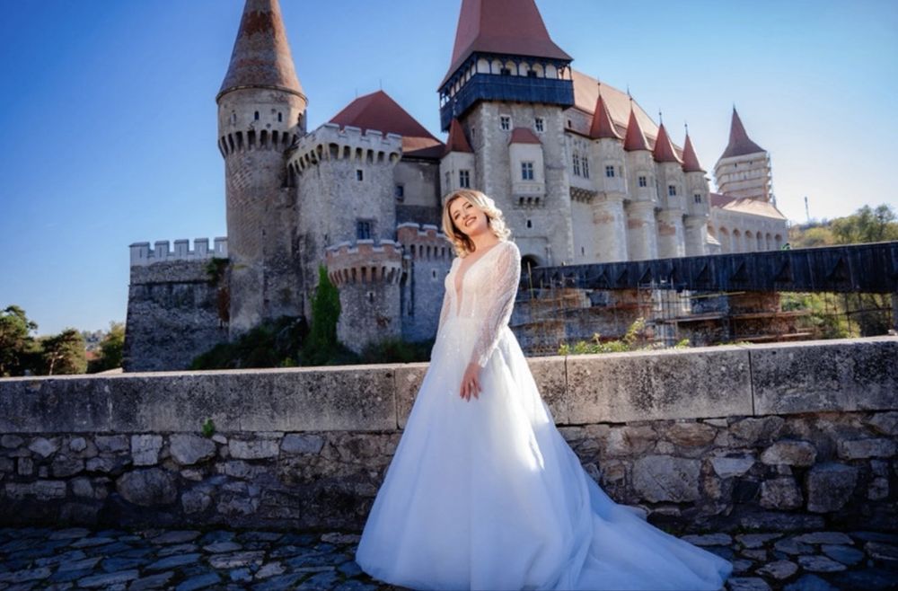 Vând rochie de mireasa + Voal