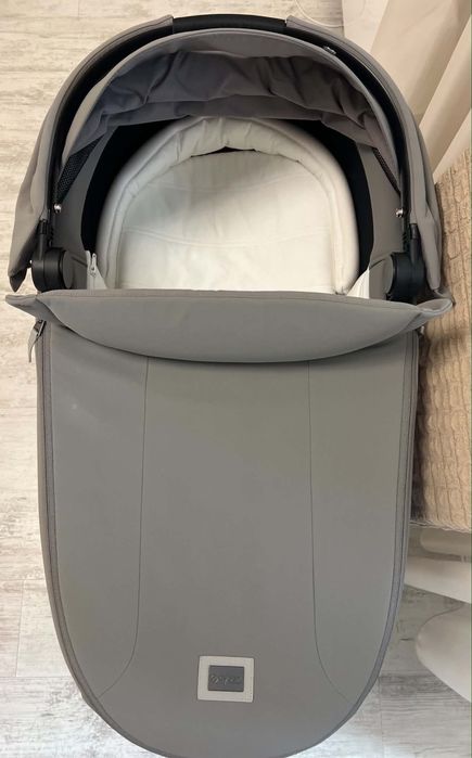 Кош за новородено Cybex Priam 4 /e-Priam Lux