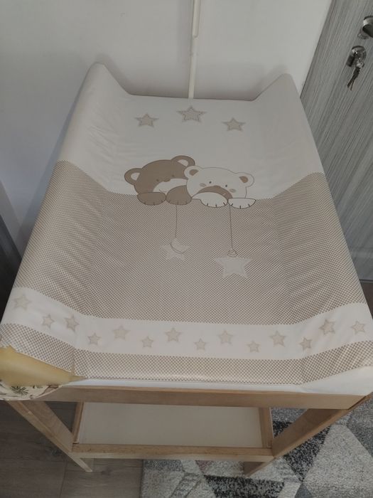 Masa de infasat cu salteluta