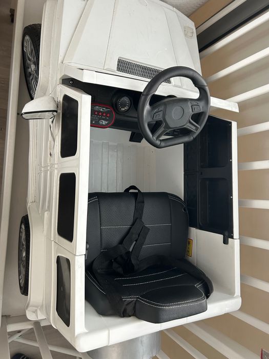 Продам детский электромобиль