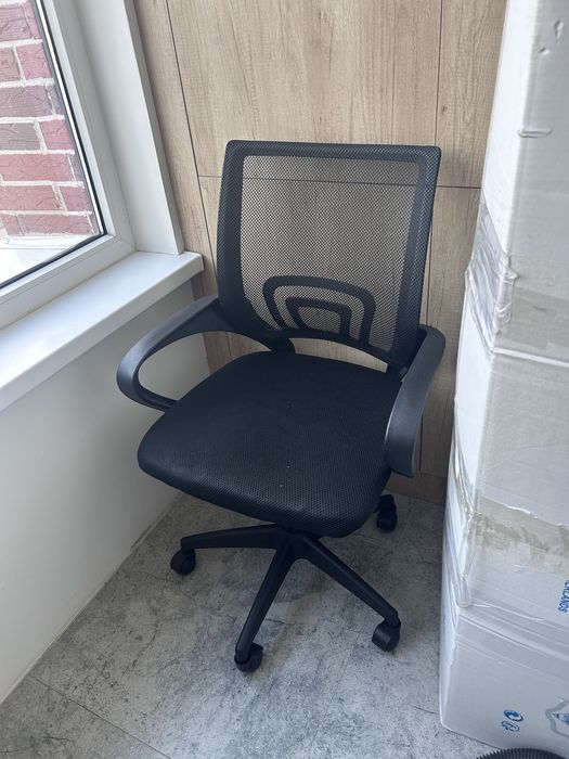 Офисное кресло Б/У