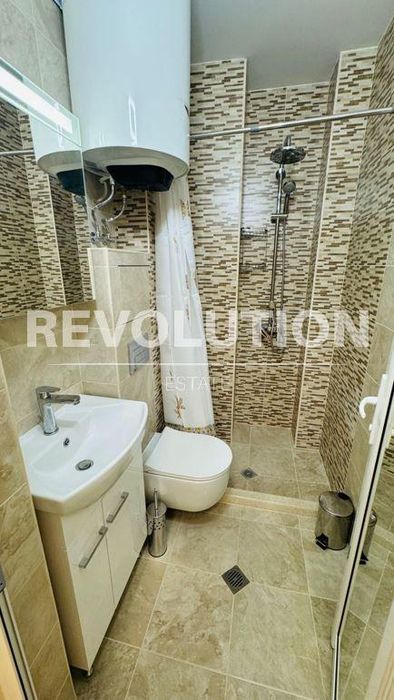 Двустаен апартамент в района на Левски!