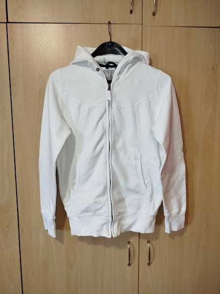 Блузи и горнища по 2€