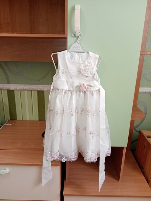 Платья для девочек