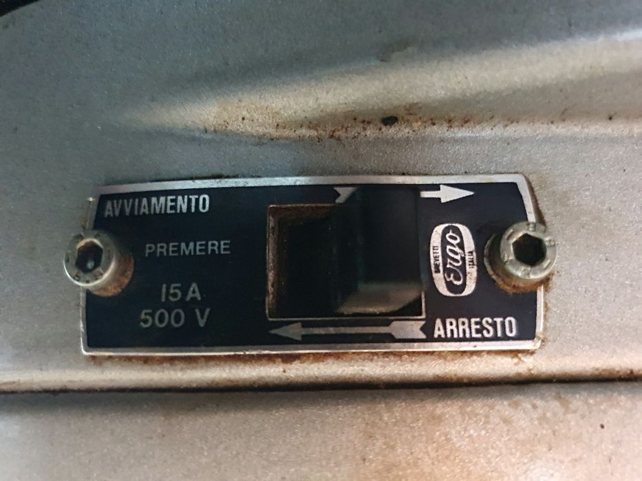 Кафемашина и кафемелачка