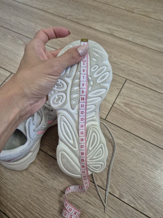 Маратонки за момиче adidas