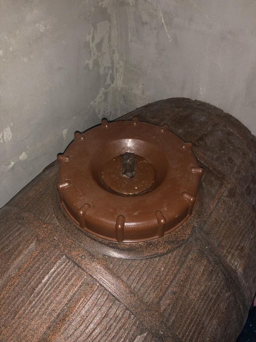 Буре 100 литра с метална канелка, бидони 500л с канелка и по малки