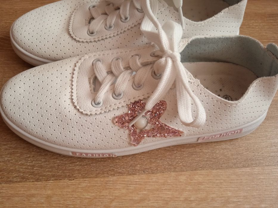 Маратонки Адидас 35,36,37  номер