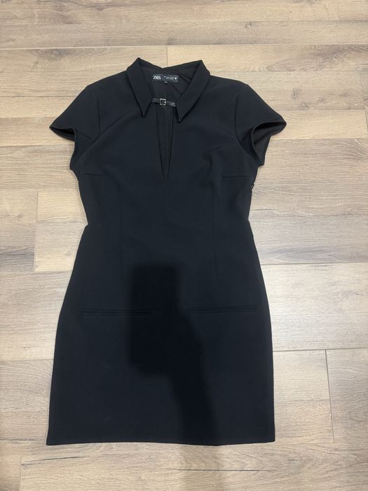 Черна рокля Zara