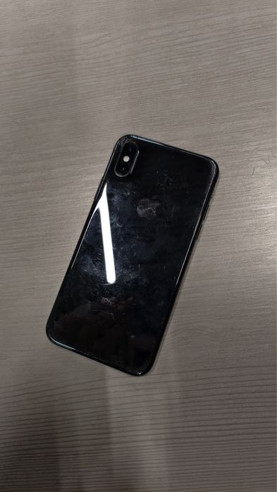 Продам iPhone XS