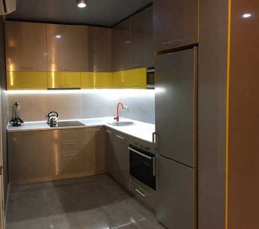 Дава се под наем Двустаен апартамент в Пловдив, Южен - 60 кв.м за 255 € - Снимка #2