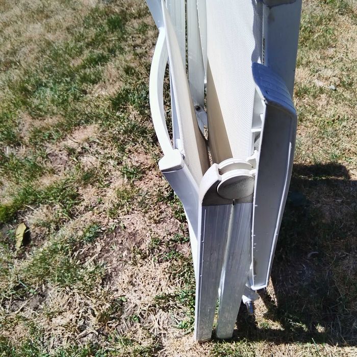 Сгъваеми алуминиеви столове и табуретка