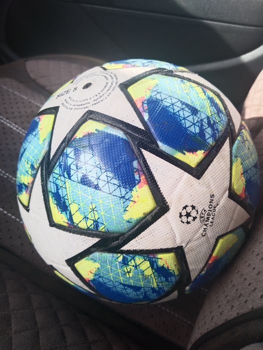 Продам футбольный мяч