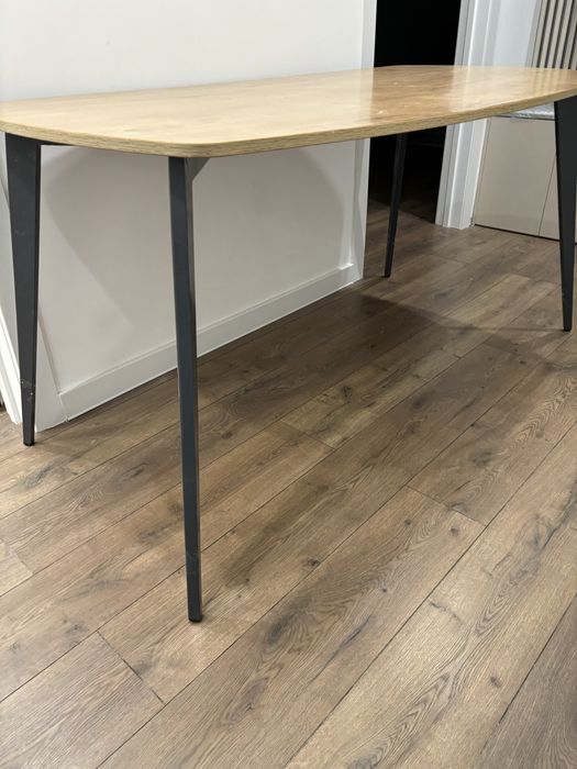 Стол из дерева на 8 персон