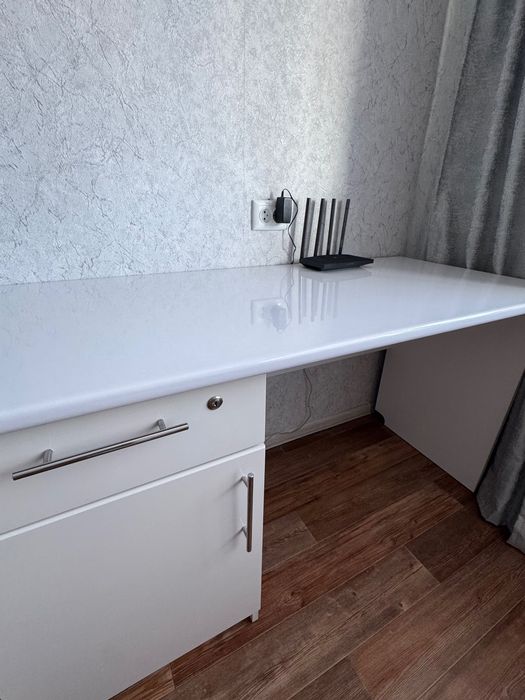 Продам письменный/рабочий стол