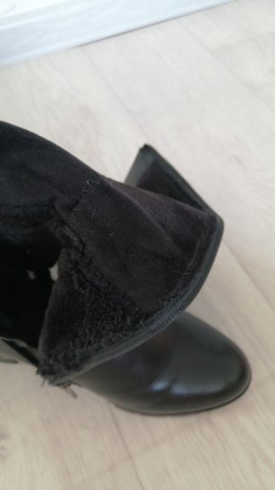 Продам женские  сапоги