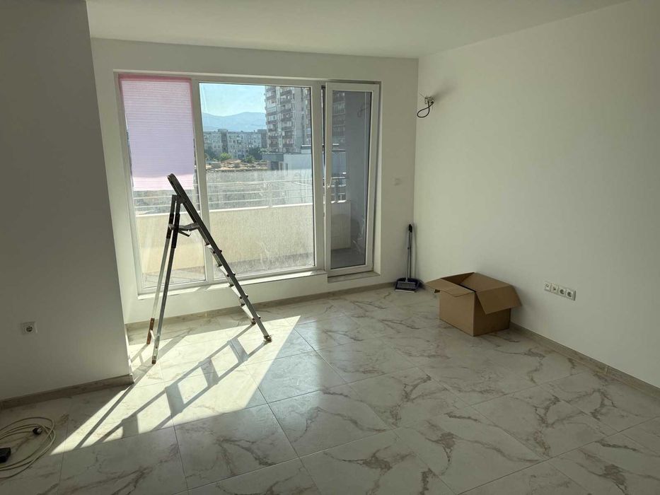 Продава се Двустаен апартамент в Пловдив, Остромила - 66 кв.м за 2497 €/кв.м - Снимка #1