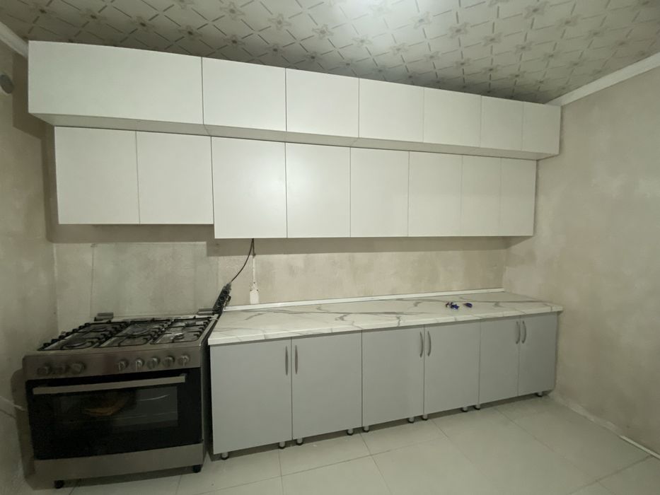 Кухня, шкаф, прихожая