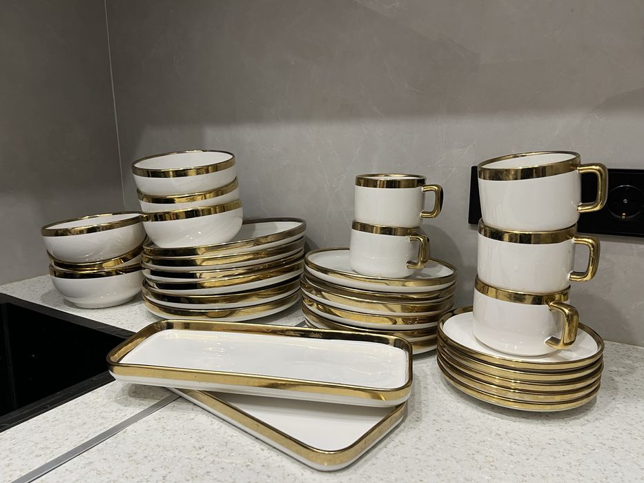 Комплект , набор посуды