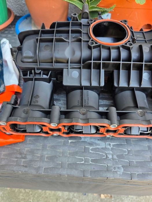 Galerie de admisie motor 2.0tfsi audi a4 a5 a6 vw golf r