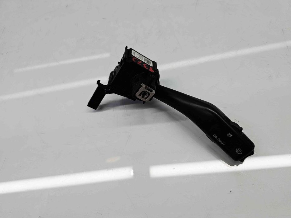 Maneta semnalizare Volkswagen Jetta 3  (1K2) [Fabr 2005-2010] 1K09535