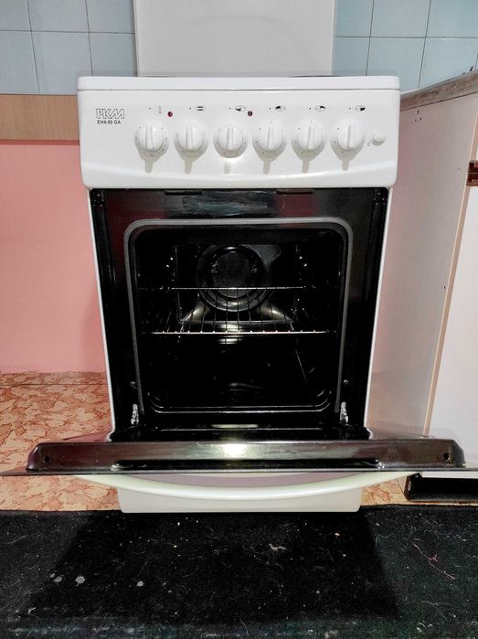 Готварска печка PKM EH4-50 GA