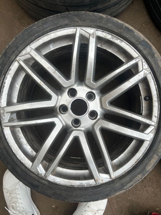 Jante Audi R19 cu cauciucuri