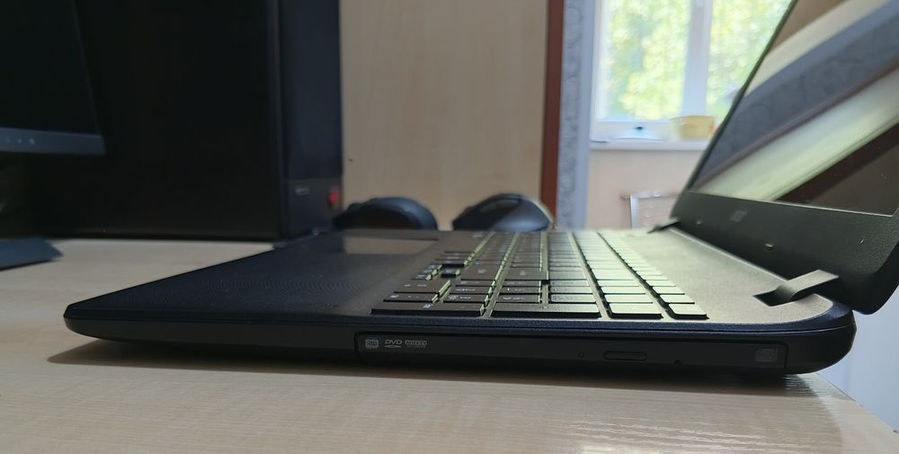 ACER Aspire ES1-512 15,6"/Celeron N2840 Dual/4GB DDR3/500GB HDD/DVD-RW