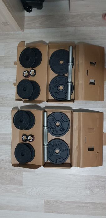 Doua kit-uri gantere 10kg dechatlon