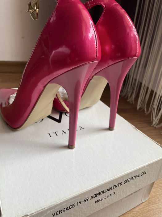 Дамско палто Avin