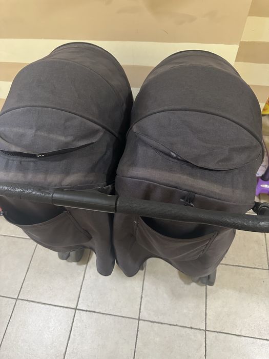 Коляска для двойни