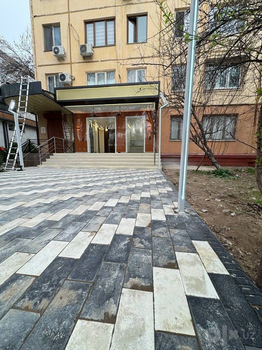6-квартал первая 41 кв.м готовий арендатор  парковочных мест на 4-5 ав