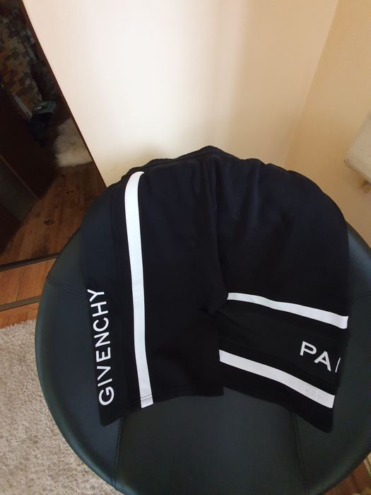 Pantaloni scurti Givenchy