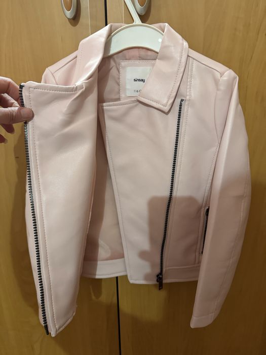 Дрешки за момиченце 116 см -6 г