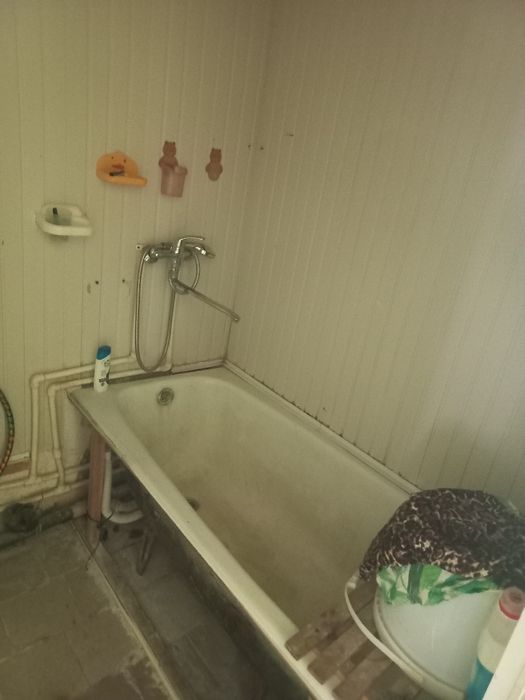 2 xonali kv oilaga ijaraga beriladi.