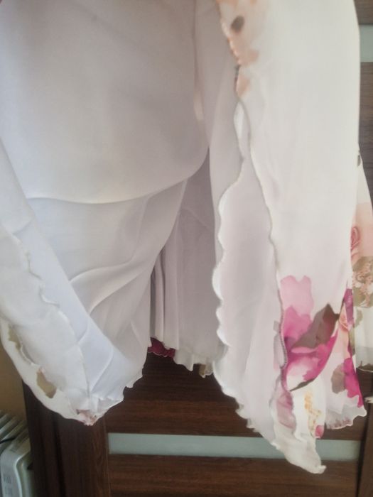 Продаю праздничное платье для девочки