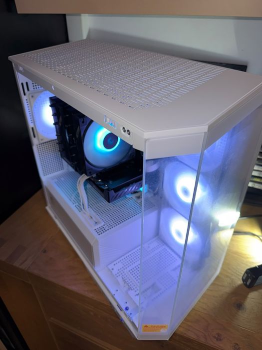 PC gaming Ryzen 7 7700X/RX 9060 xt /DDR 5 16 g /1 ,2 t SSD nmv2