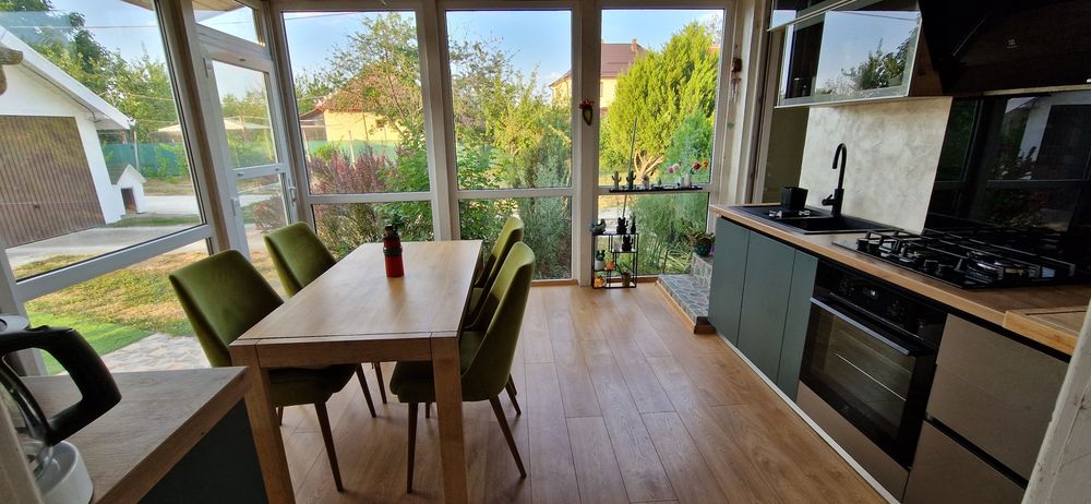 Vand casa premium in Fughiu,Osorhei,3000 mp teren,Hala 100 mp,piscina,Crisul Repede la doar 100 metri,casa independenta energetic