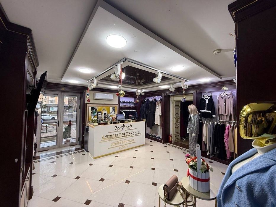 Продается офис Метро Айбек 100м2