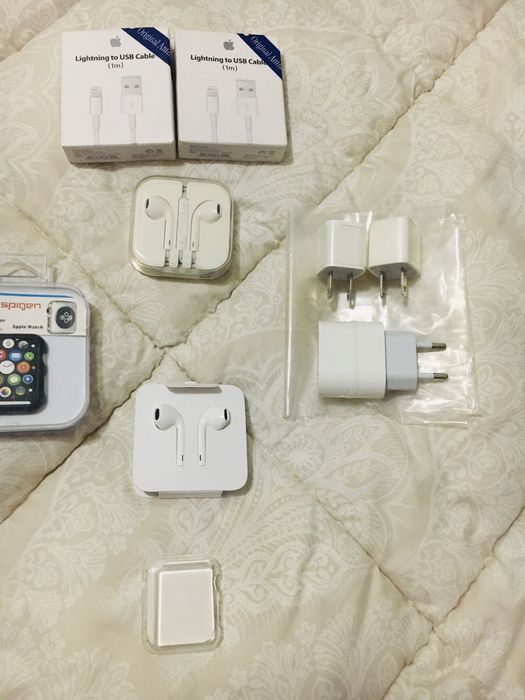 Оригинальные аксессуары для APPLE наушники,