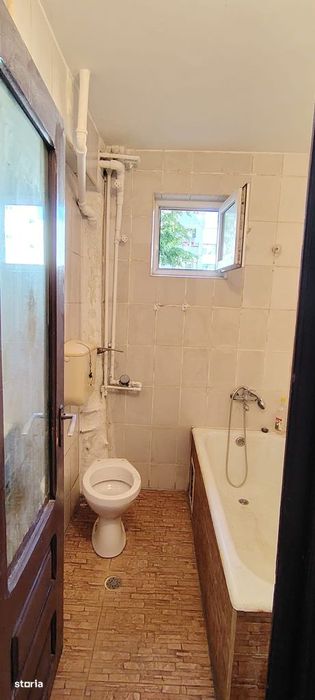 Apartament 2 camere renovat la parter